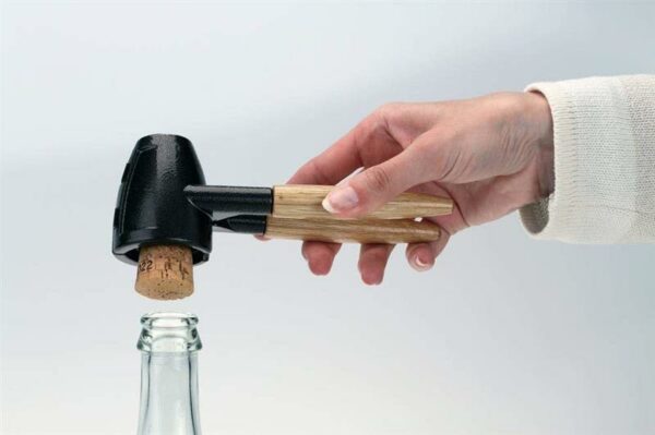 Culinario Nussknacker mit Holzgriff – Bild 2