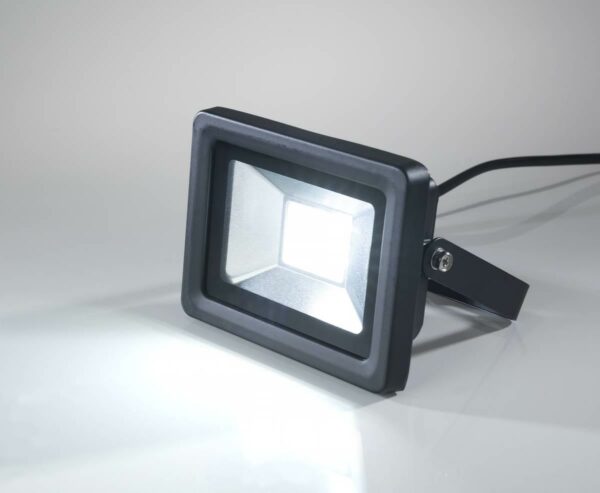 Wetelux LED Fluter ohne Bewegungsmelder – Bild 3