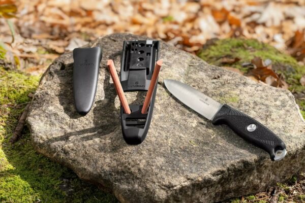 VICTORINOX Venture Pro Kit 4.0540